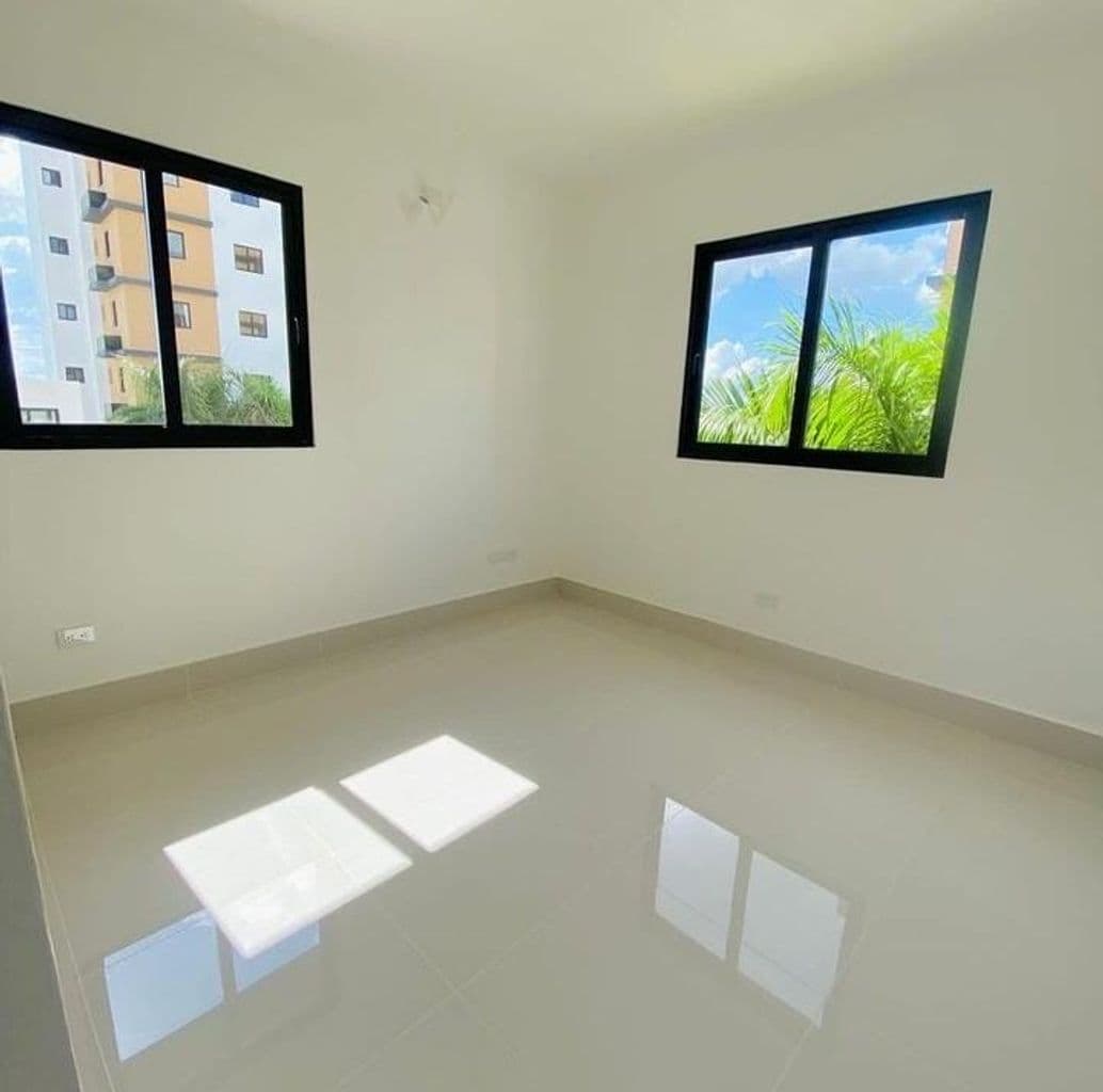 Gallery image 7