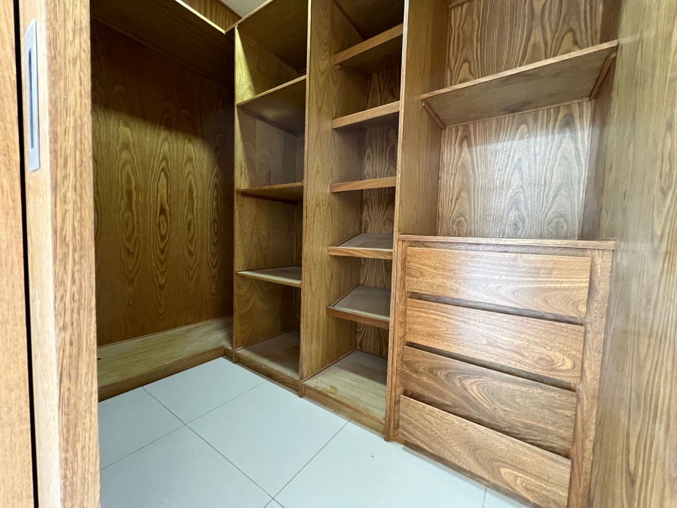 Gallery image 6